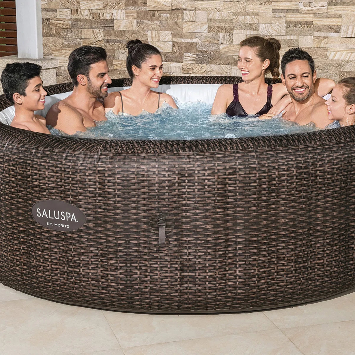 7 Person Inflatable Hot Tub
